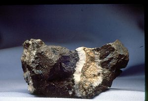 Sold vein of chalcocite with quartz