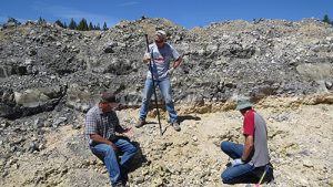 Rockhounds chatting and searching