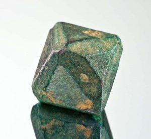 Malachite-coated cuprite