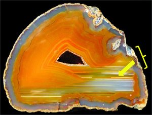 Concentric bands in agate nodule