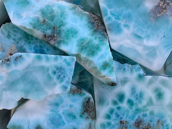 Slabs of larimar rough.