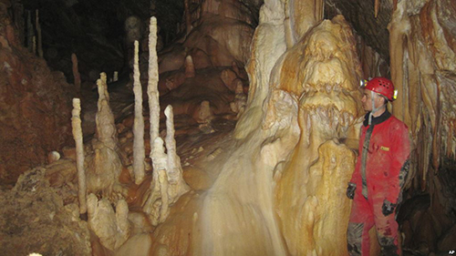 AscunaCave