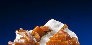 Wulfenite