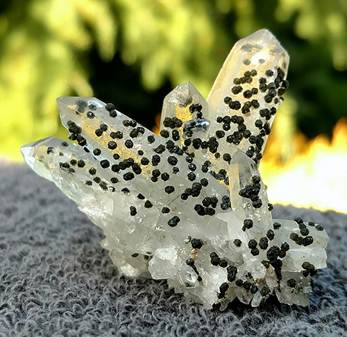 Quartz covered in chlorite balls Quartz covered in chlorite balls