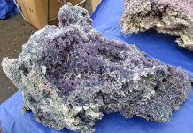 Specimen of Manakarra grape agate with secondary coating of druze quartz