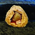 Thunder egg specimen