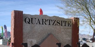 Quartzsite town sign