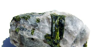 Pistachio green epidote