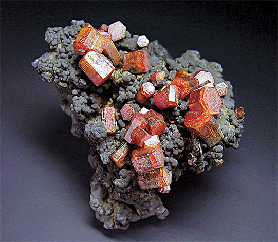 Dark matrix Vanadinite specimen Dark matrix Vanadinite specimen