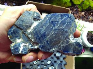 Massive sapphire crystals