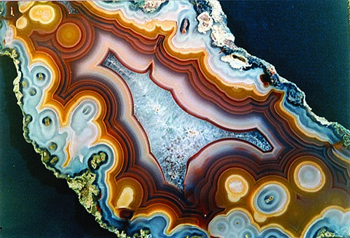 1.-Laguna agate