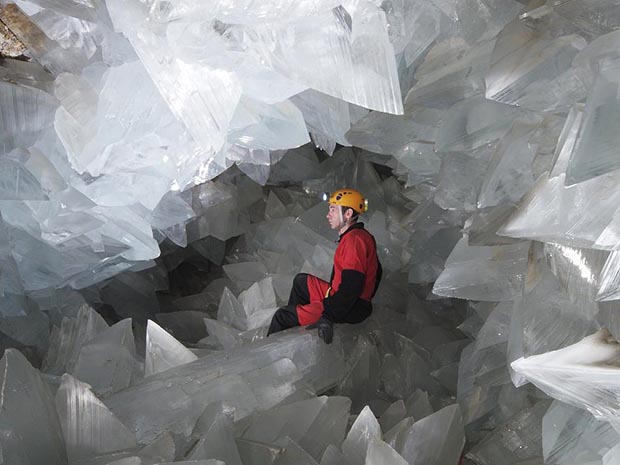 Inside the Geoda de Pulpi.