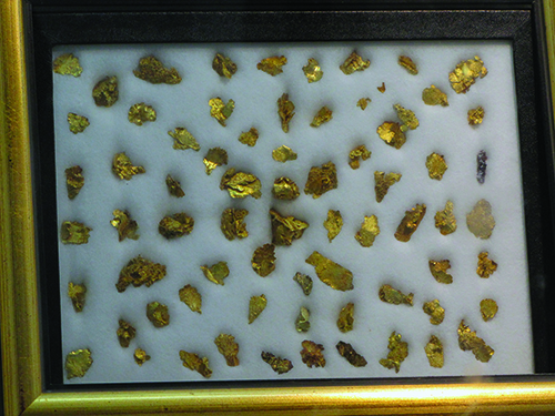 Crystallized gold from Farncomb Hill