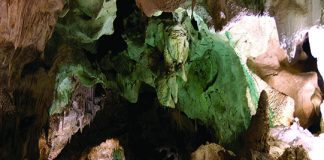 formations inside carlsbad caverns