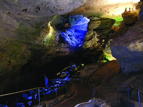 Carlsbad Caverns tour path
