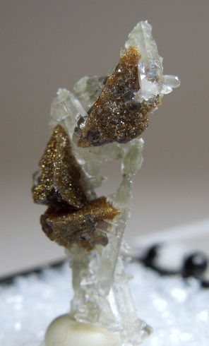 Genthelvite1