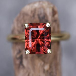 Red Kenyan garnet