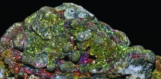 iridescent-rocks
