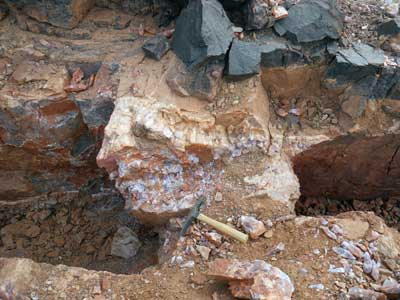 digging-for-amethyst-stones