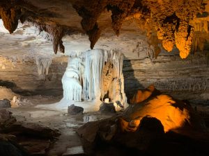 how-stalactites-and-stalagmites-form