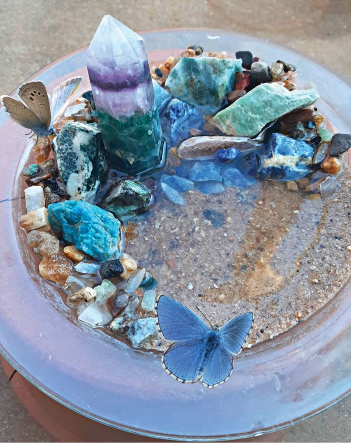 how-to-make-a-pollinator-rock-garden
