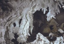 gypsum-mineral