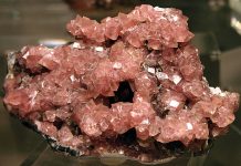 Calamine: Beyond An Anti-Itch Mineral calamine-anti-itch-mineral