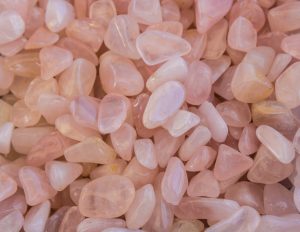 tumbled rose quartz stones to relieve stress