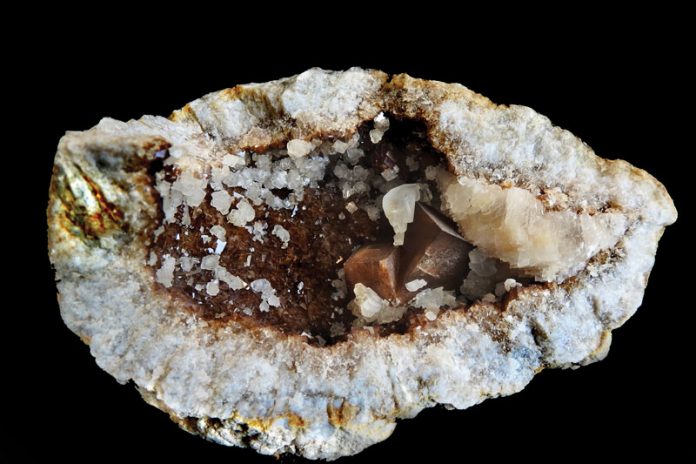 Calcite Keokuk Geode where-are-geodes-found