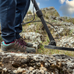 can-metal-detectors-detect-rocks