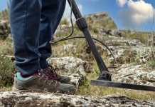 can-metal-detectors-detect-rocks