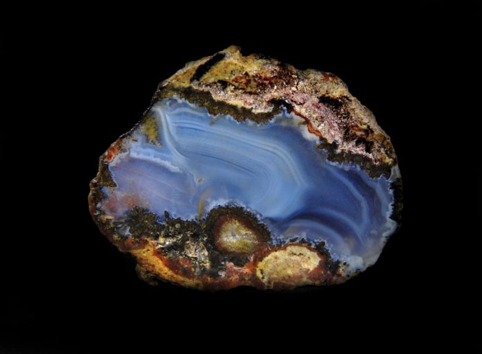 Unusually Shaped Agate what-is-anagate