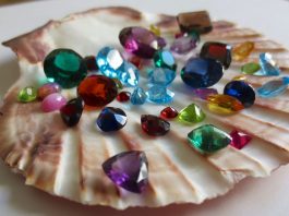 color-therapy-gemstones