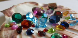 color-therapy-gemstones