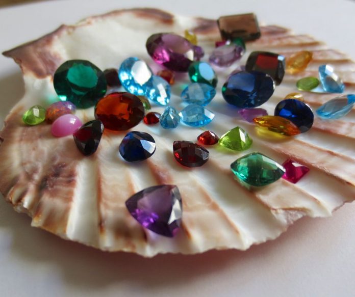 color-therapy-gemstones