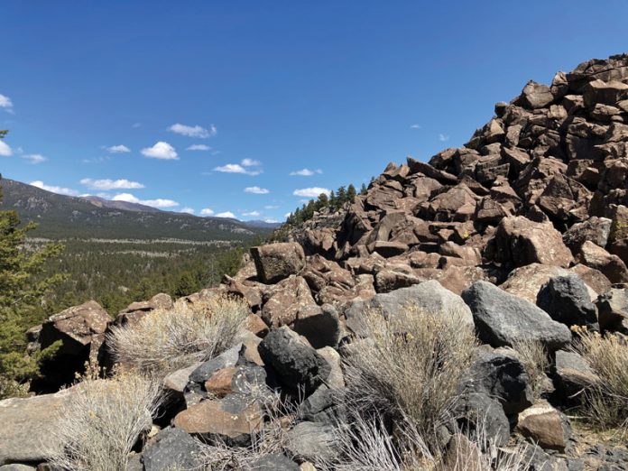 why-do-ringing-rocks-ring