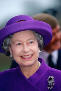 queen-elizabeth-jewels