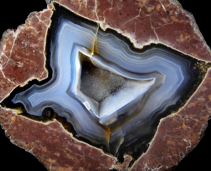 quartz-mineral
