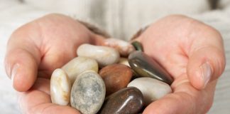 how-to-polish-rocks-by-hand