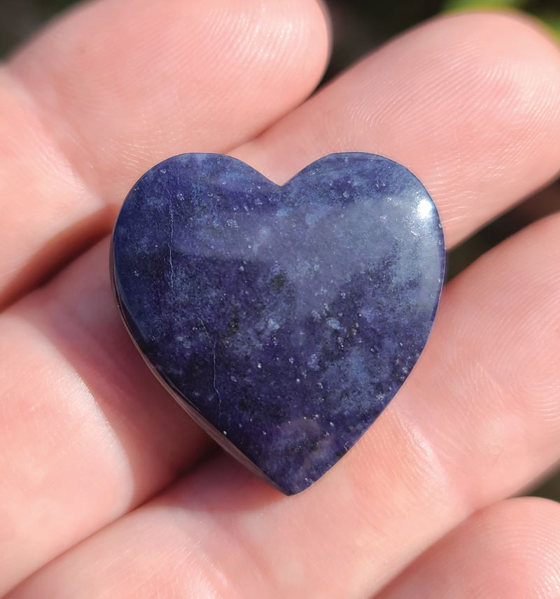 Dumortierite What to Cut Rock Gem Magazine