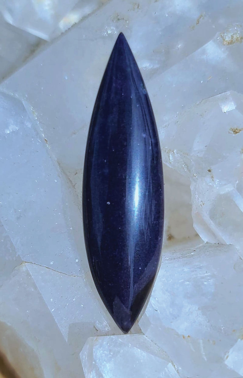 Dumortierite: What to Cut - Rock & Gem Magazine