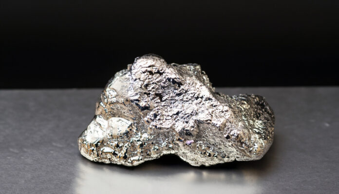 platinum nugget, noble metal, found free in nature in the form of nuggets, used in the production of catalysts