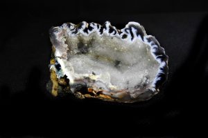 This Oco clearly shows the swirling flame pattern characteristic of Oco geode.
