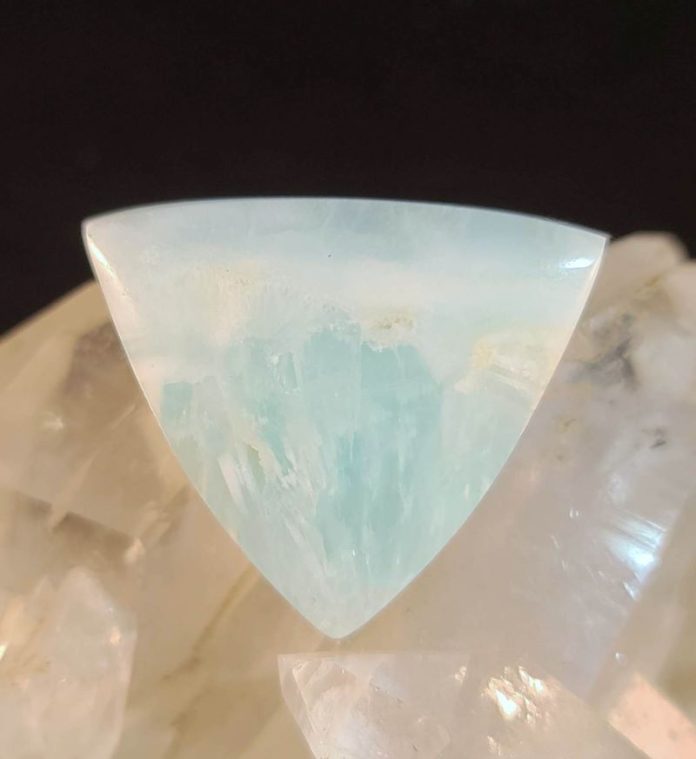 Hemimorphite hemimorphite