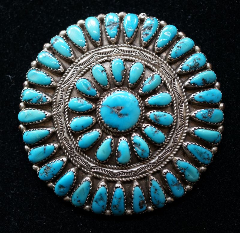 Museum Vivid Spiderweb Turquoise Native American Sterling Silver Bracelet Museum Vivid Spiderweb Turquoise Native American Sterling Silver Bracelet