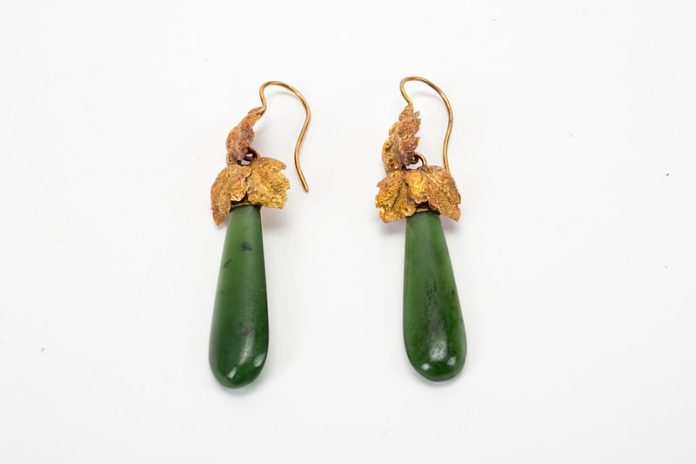 R&G Kids jade earrings