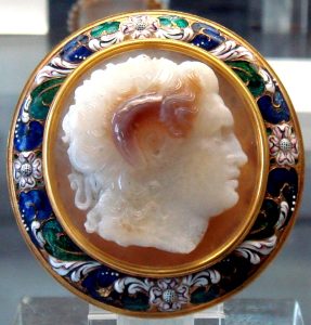 cameo carving of alexander the great