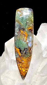 california magnesite plasma agate specimen