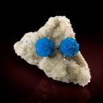 cavansite on stilbite specimen that is in top must have list of minerals for collectors