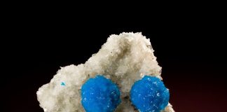 cavansite on stilbite